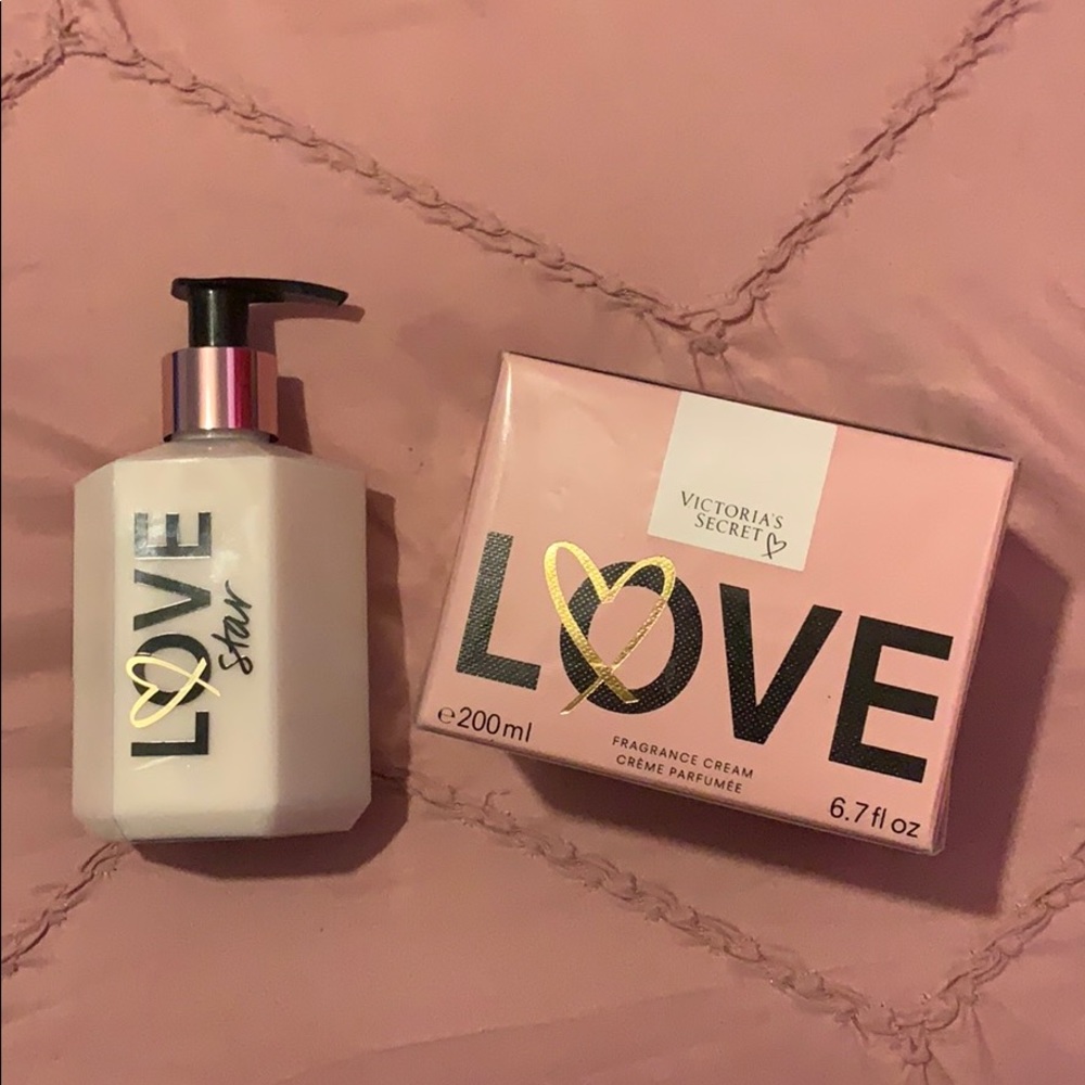 Victoria Secret’s Love Star Fragrance Set